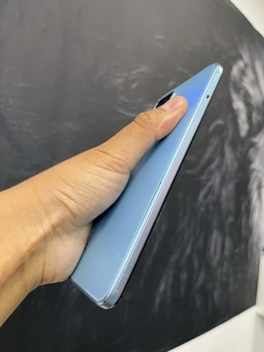 Vivo y 33s 64 GB