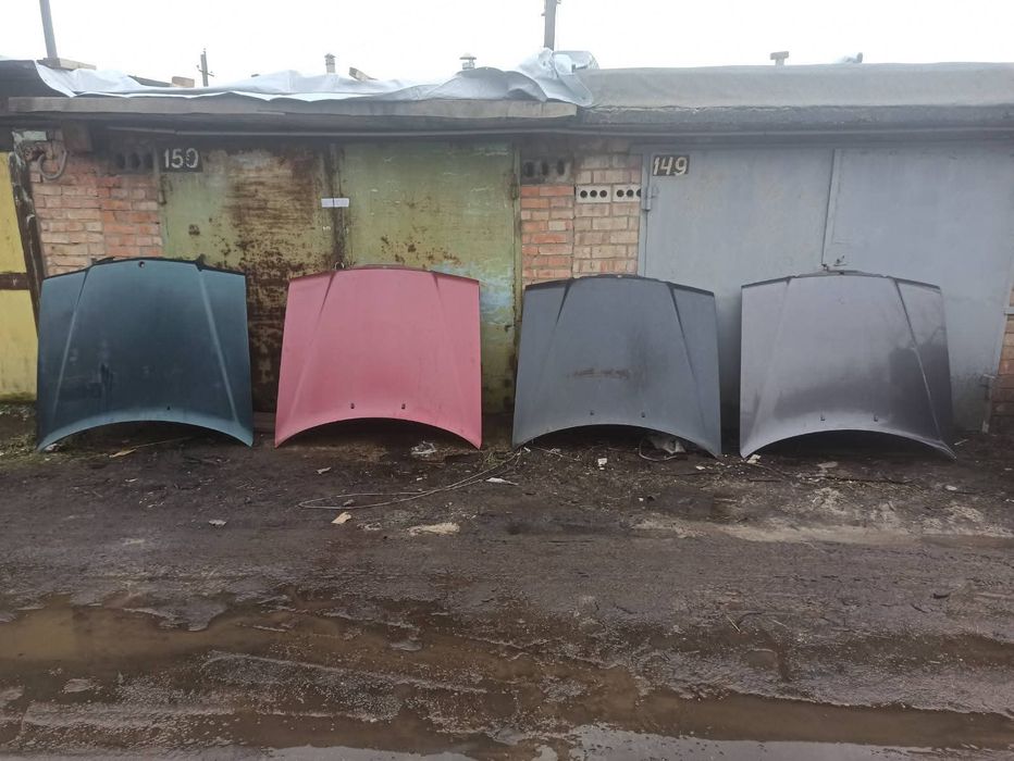 Продам капот дорест   телевизор  ноускат 124 мерс