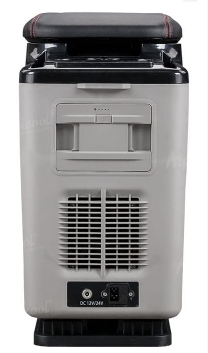 Авто холодильник с подлокотником