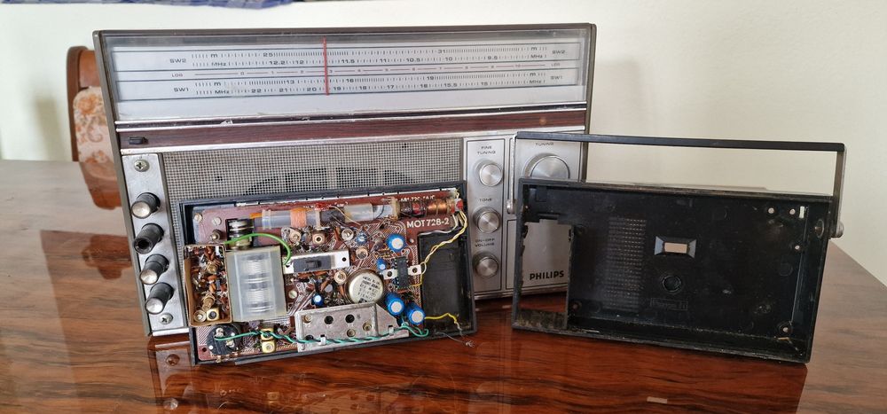 Radio vechi nefunctionale Unitra Dana Philips