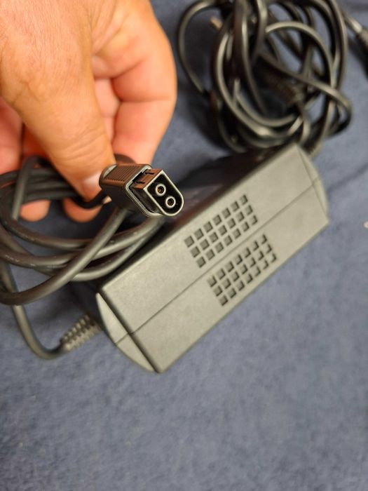 Nintendo Gamecube power supply ac Adapter DOL-002 EU