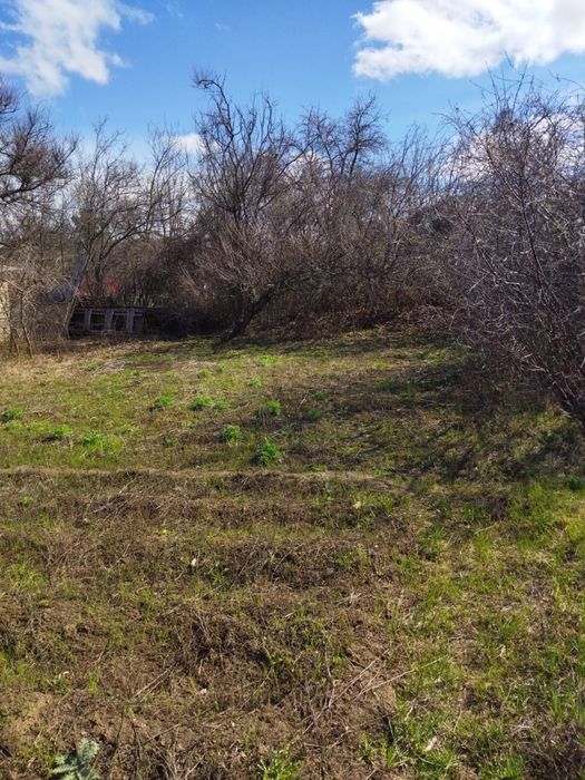 Продается дача ( белая казарма )