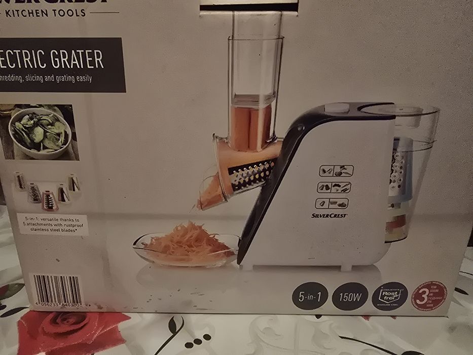 Răzătoare electrica pentru legume 5 în 1