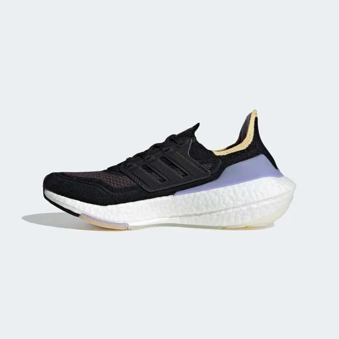 Оригинални спортни обувки  ADIDAS ULTRABOOST 21 PRIMEGREEN   EU40.5