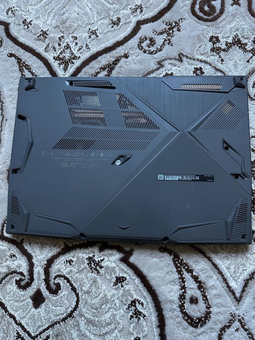 Laptop MSI Thin 15 B12VE