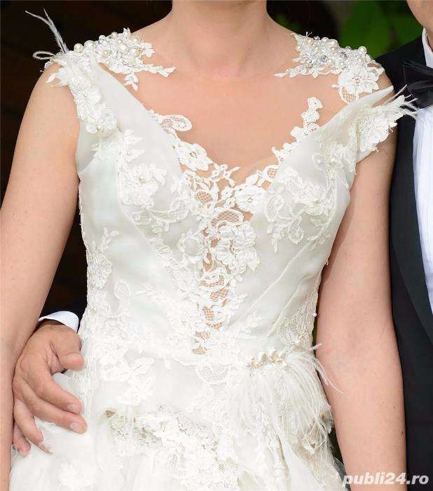 Ocazie Rochie mireasa casa Nanette + gratuit voal si crinolina