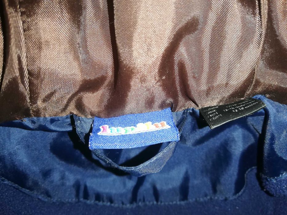 Vesta Lupilu cu gluga