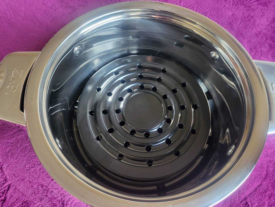 Комплект кухненски съдове за готвене и метало-керамични ножове