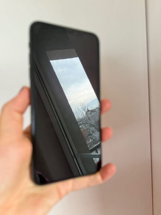 Iphone 11 pro max midnight green 64GB