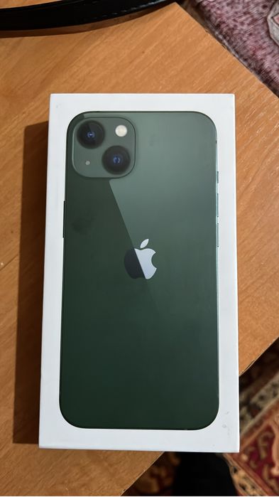 Apple iPhone 13