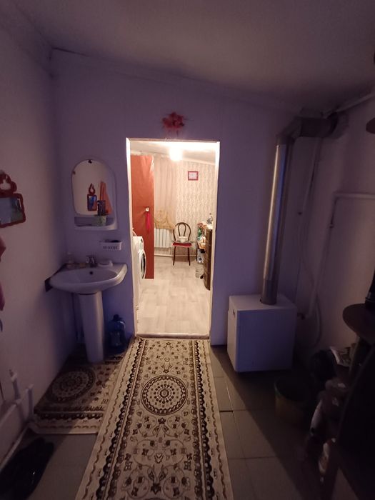 Жер үй сатылады.