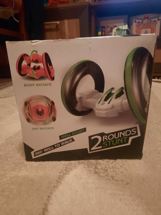 Masinuta acrobatii cu telecomanda