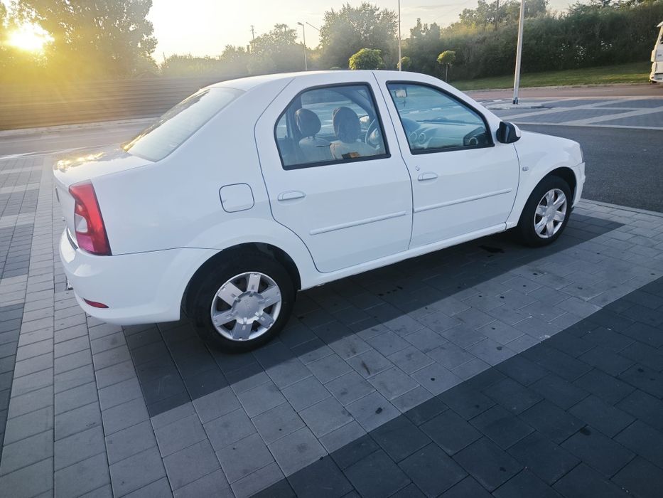 Dacia Logan 1.6 model LAUREATE