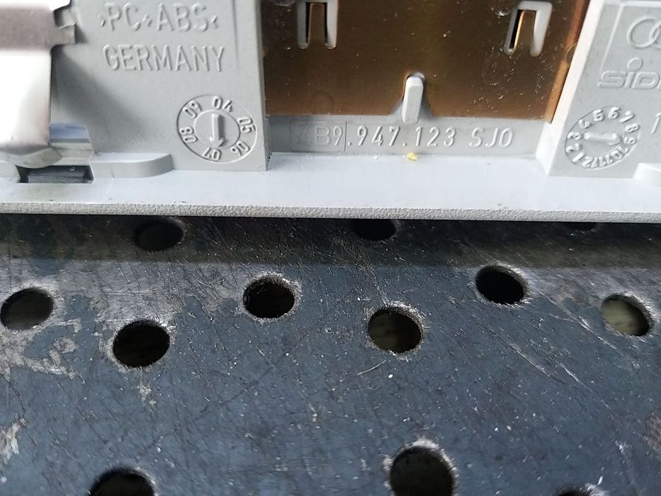 Plafoniera spate audi a4 b7 8e 4b9947123sj0
