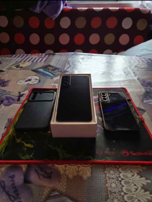 Vând Samsung S21 FE