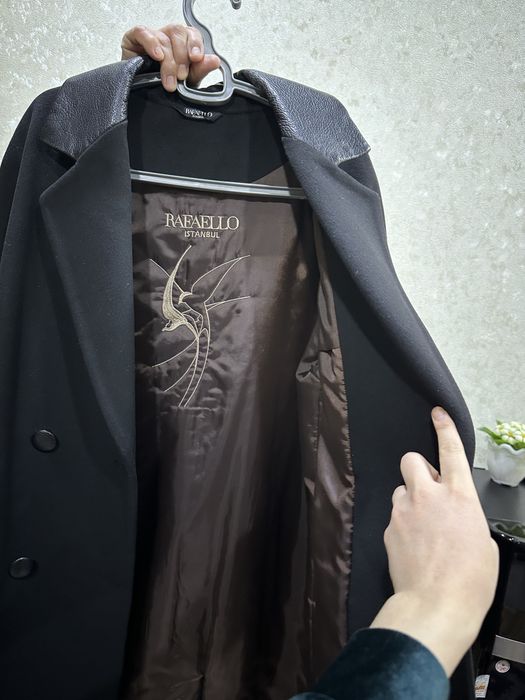 Palto yengi kiyilmagan razmer 42