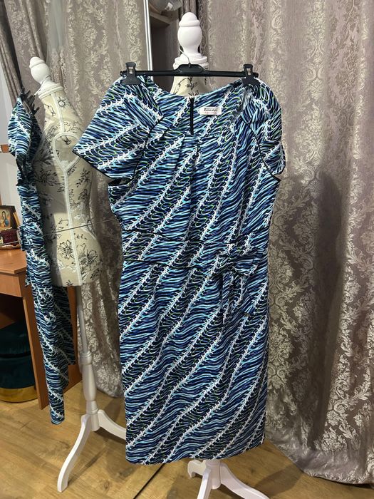 Rochie albastră deosebită