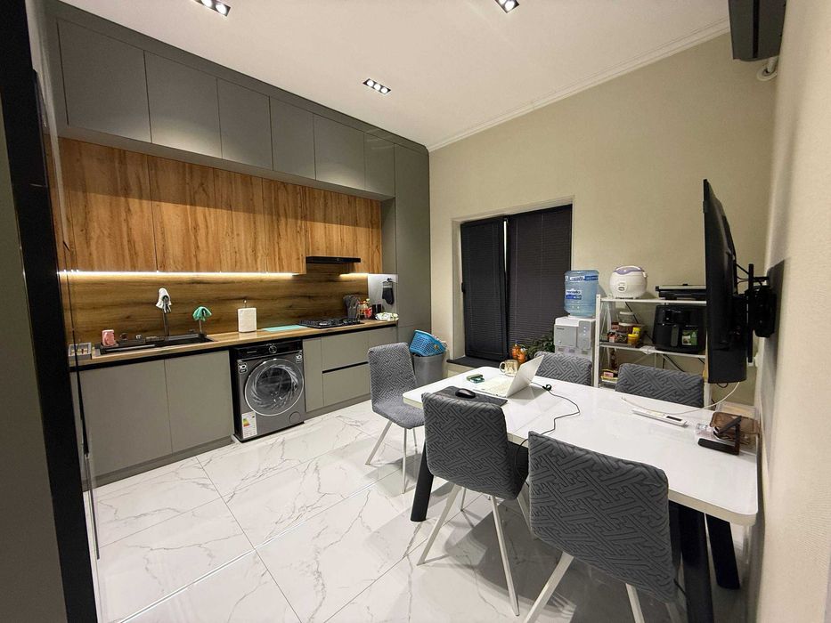 Продается Коттедж! 4х ком,1,28 соток,махалля Олмос,Рохат круг