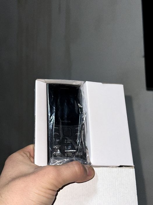 Nokia karobka yangi