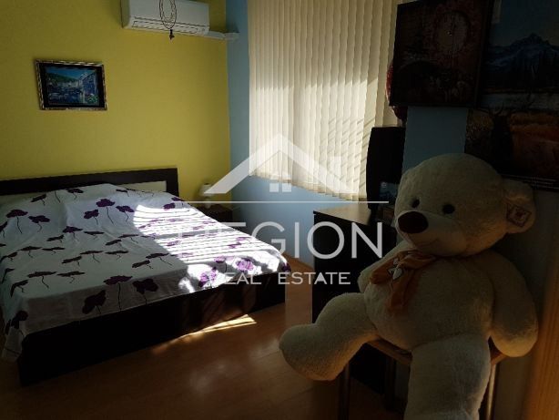 Дава се под наем Тристаен апартамент в Варна, Лятно кино Тракия - 77 кв.м за 459 € - Снимка #2