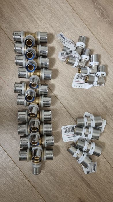 Троиник пресс фитинг. 26/20