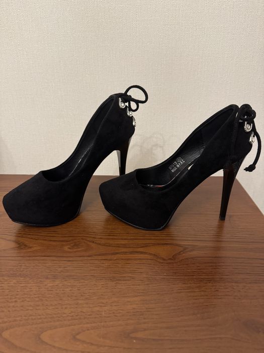 Обалдкнные  элегантные туфли! Почти новые!