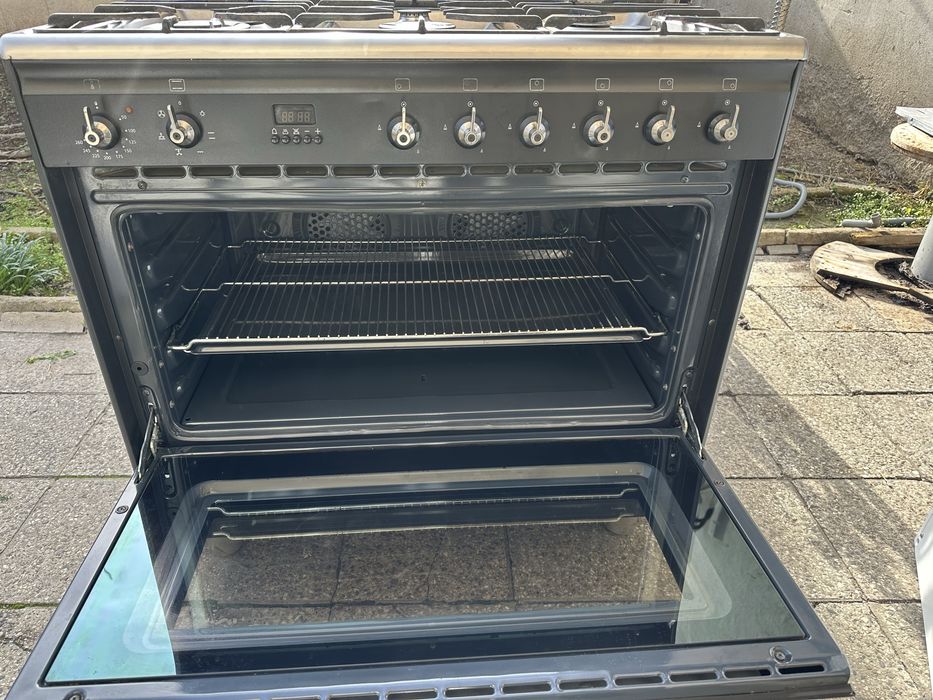 Професионална газова печка Смеф/Smeg