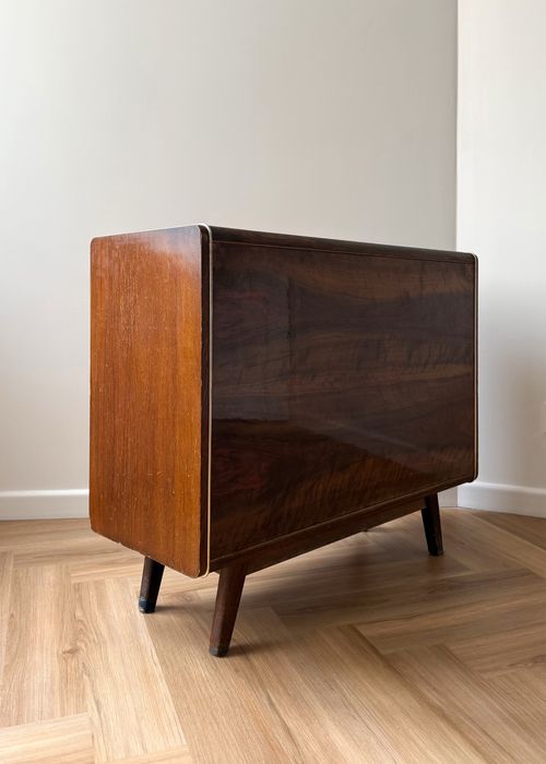 Сервант и бельевая тумба