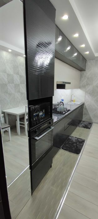 Кухня на заказ! Скромная кухня, современная! Мебель на заказ