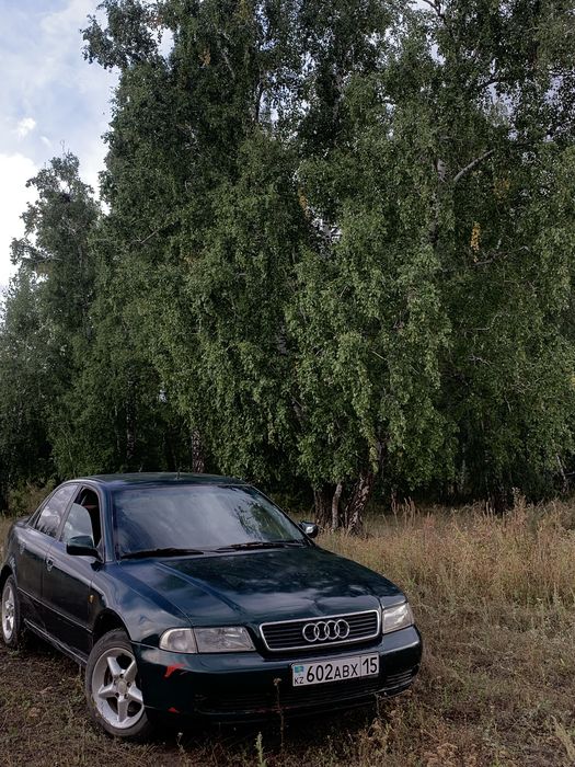 Продам Ауди А4, б5