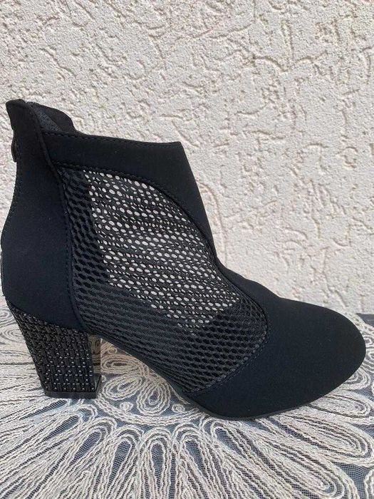 Ghete dama, noi, piele intoarsa si plasa, pentru primavara/vara, 37