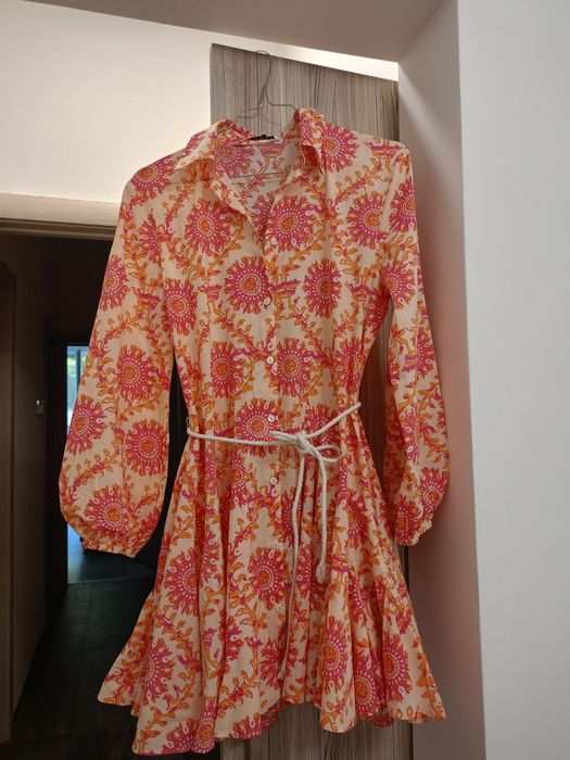 Дамска.   Рокля Zara