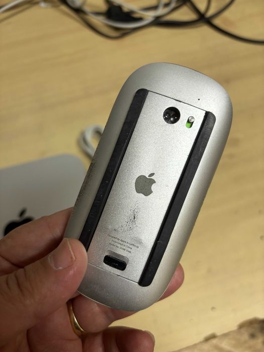 Apple Mac Mini Late 2014 + Apple Magic Mouse