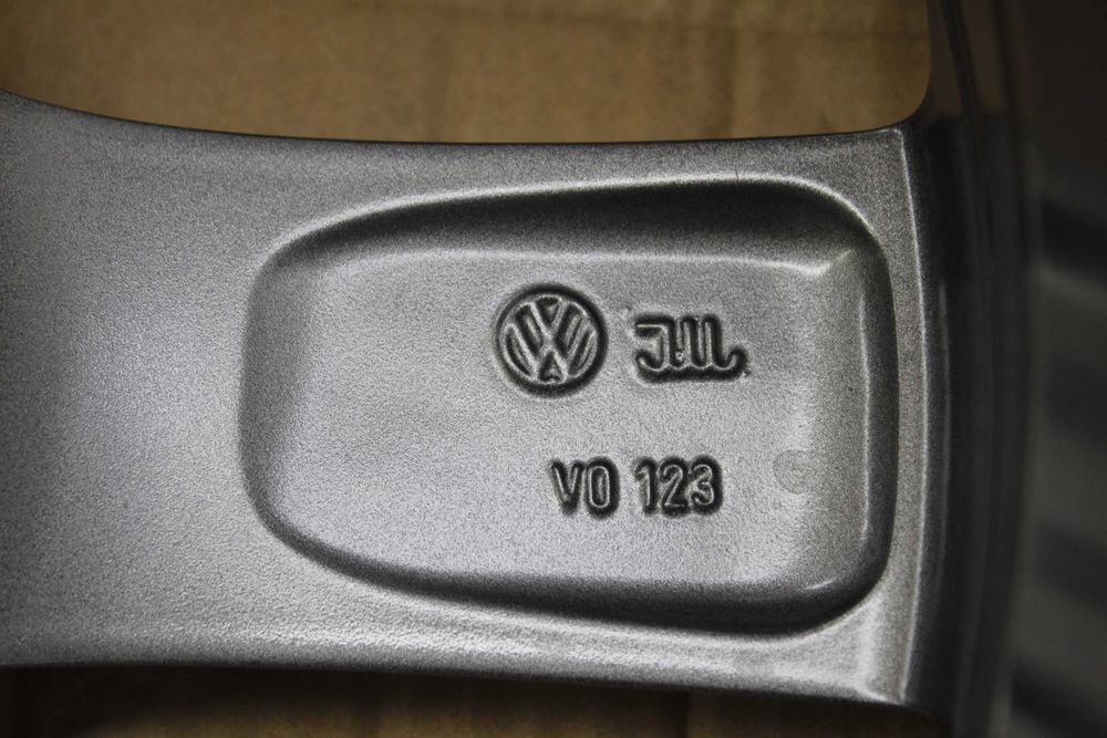 Джанти 17" VW Caddy, Golf, Touran