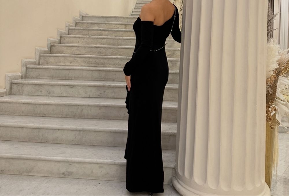 Платье вечернее черное в пол