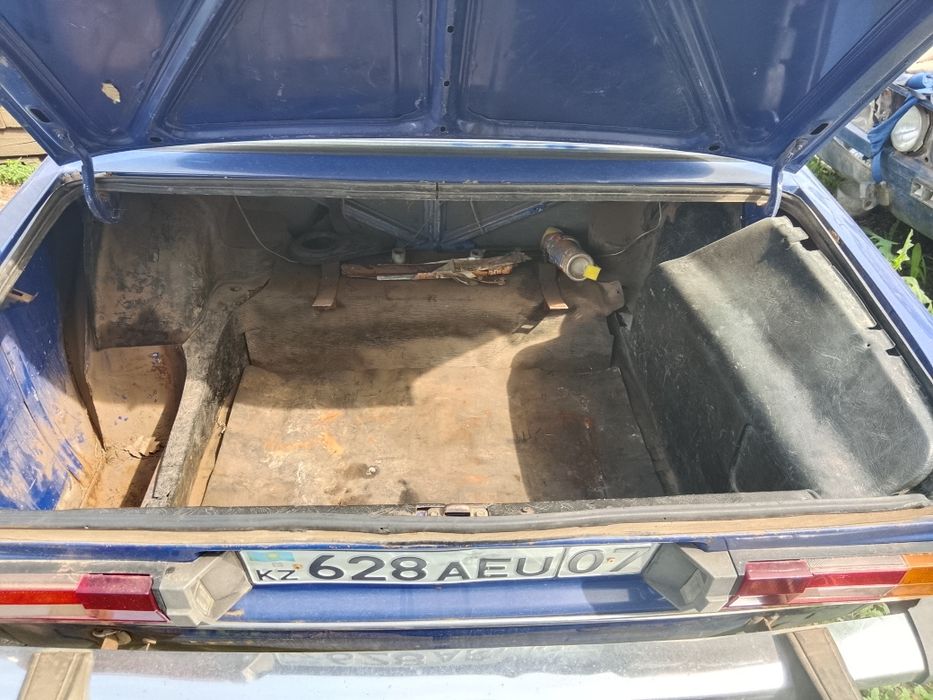В продаже ваз 2106