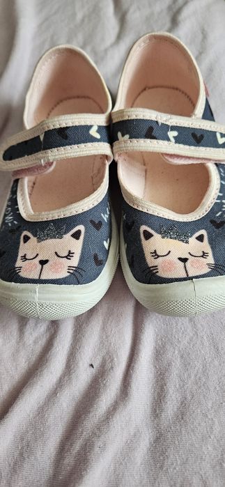 Детски обувки за вкъщи или градина