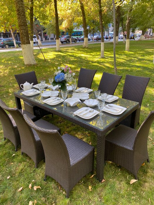 Прокат столов и стульев.