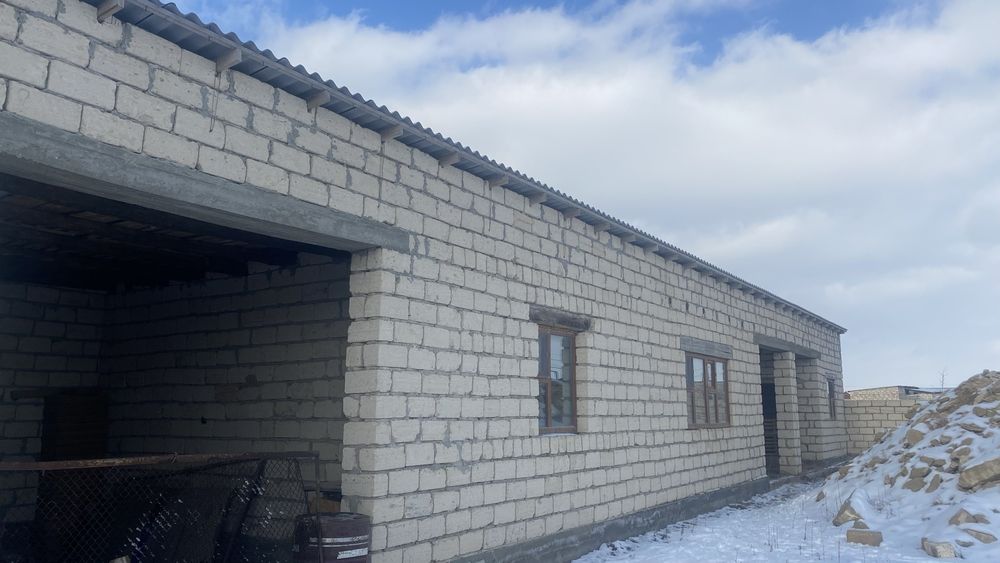 Продается земельный участок с времянкой