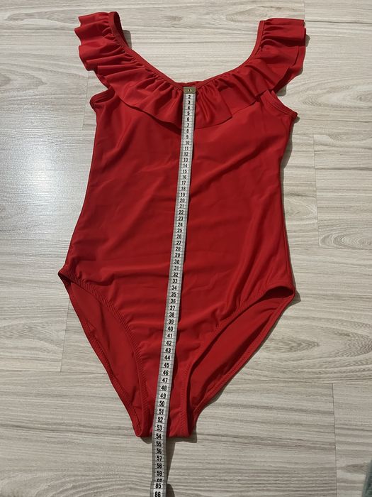 Продавям цял бански Defacto, размер S