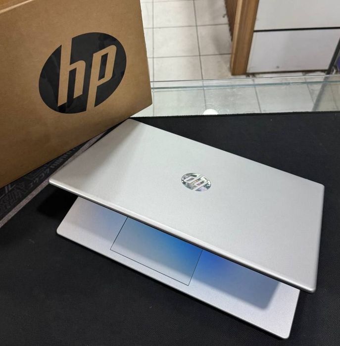 Noutbuk HP 15 fs. .