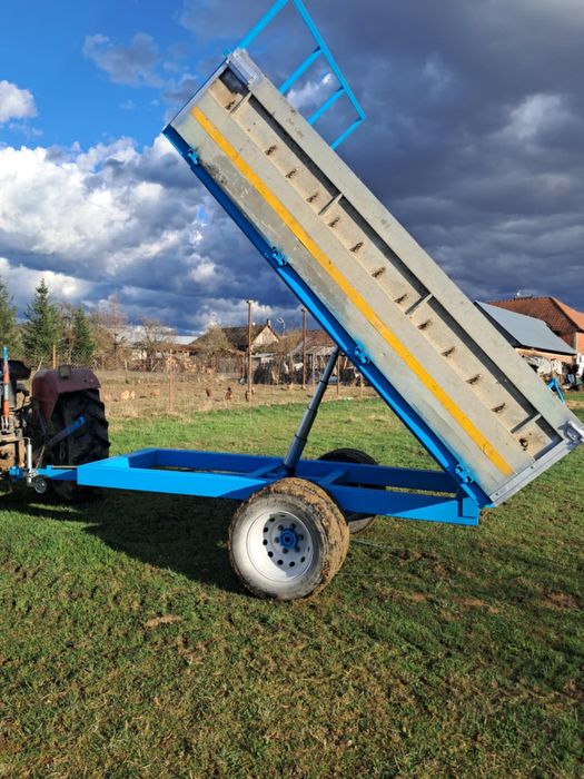 Vând remorcă basculabilă