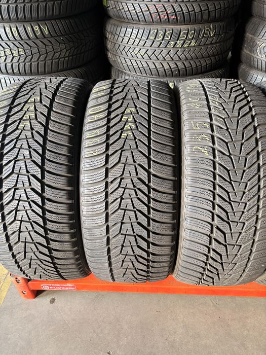 Anvelope iarna 235/40/19 Hankook Winter i*cept Evo 3 235 40 19 R 19
