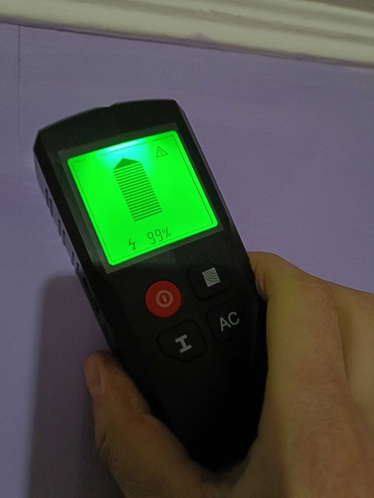 Detector de perete multifunctional