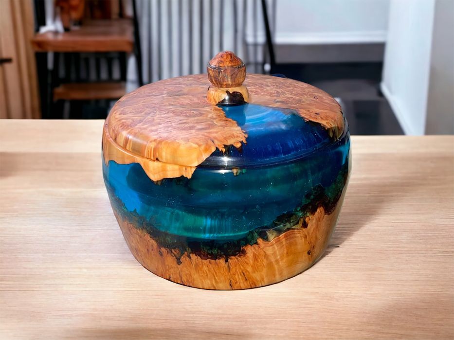 Кутии от дърво и смола цени от 50-160