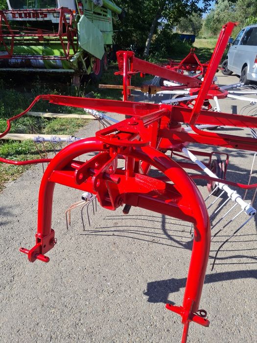 De vânzare grebla de adunat fan marca Deutz Fahr
