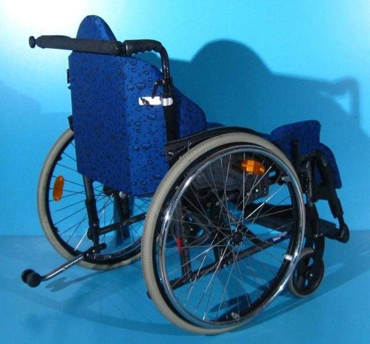 Scaun cu rotile din aluminiu Otto Bock Avantgarde XXL2/ sezut 60 cm