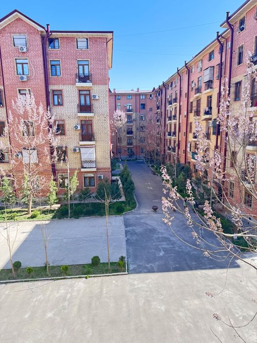 Срочное!!! Сергели тум. 82 кв.м 3 хона (4 килинган) квартира сотилади