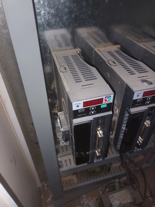 Servo drayverli elektr