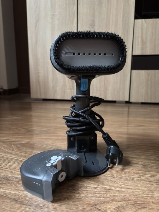 Aparat de călcat vertical cu abur Braun QuickStyle 5